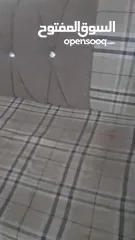  7 هناك  ثلاثه اطقم كنب للبيع