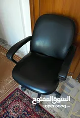  1 كرسي مكتب نظيف (مهم قراءه الوصف)