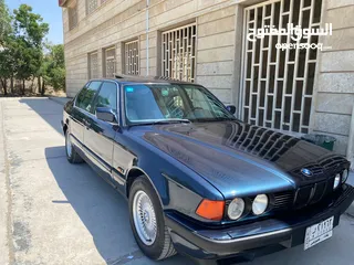  1 BMW  735 نظيفة  للبيع
