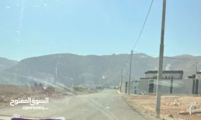  3 أرض للبيع اريحا الديوك لقطة