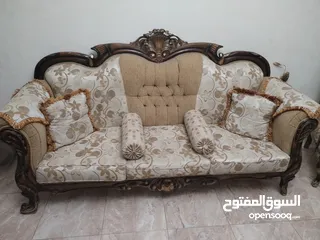  4 طاولة سفرة مع كنب