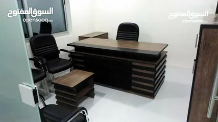  29 مكتب مدير عدة الوان مع جانبية ادراج وطاولة وسط متوفر بعدة الوان توصيل مجاني داخل عمان والزرقاء