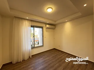  18 شقة للايجار في الدوار الرابع  ( Property 40406 ) سنوي فقط