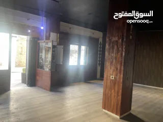  8 محليين للايجار في رام الله التحتا بحالة جيدة جدا وبسعر جيد