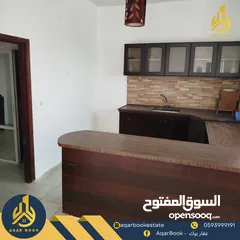  1 شقتة غير مفروشة في بيزيت بموقع ممتاز جدا