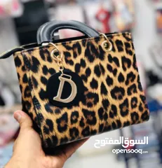  4 شنط نسائية