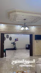  25 فيلا للبيع بالبنيات طريق المطار شارع الخدمات في حي هادئ جدا