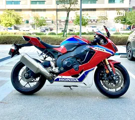  6 Honda CBR1000 RR 2021