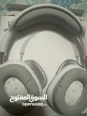  4 سماعة p 9 plus max و سماعة airpods