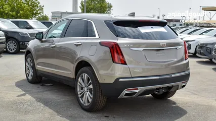  10 Cadillac XT5 AWD 350T 2022 0KM