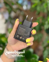  3 شاحن سامسونج 45 واط.*شاحن اصلي من شركة سامسونج.شحن سريع 45 واط حقيقية.منفذ تايب سي إلى تايب سي