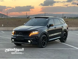  2 كايا سورينتو 2022/فل الفل  فتحة سقف بانوراما  2x4 ///240Hp بنزين + كهرباء  ( Haybrid) 1600cc