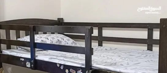  3 سرير خشب مفرد من دون مرتبه