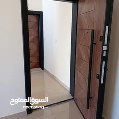  29 طريق المطار لم تسكن سوبر ديلوكس شقه فارغه للايجار + 240 متر 5 غرف نوم ـ 2 ماستر