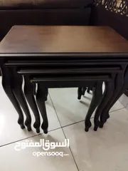  1 طقم طاولات سيرفيس للبيع بحالة ممتازة