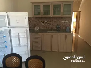  7 شقة للبيع / سكن طالبات