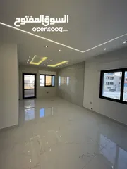  4 طابق اول تشطيب فخم خلف جامعة البتراء