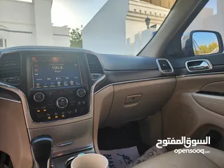  13 Jeeb Grand Cherokee 2016 بحالة ممتازة جدا