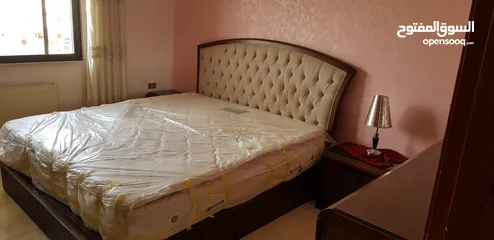  11 شقة محدثة مفروشة للإيجار
