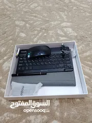  3 ايباد بس محروقه شاشته وكاله مع كرتونته بكل اغراض مكيسه له عندي اسبوع