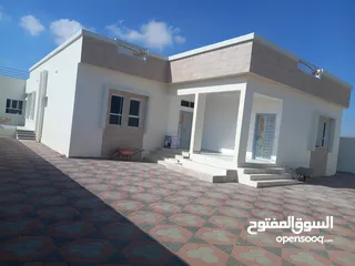  7 فيلل و المنازل جديد للبيع في محافظة البريمي