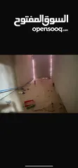  6 محل مع مساحة خارجية مبلطة مشتلفوت