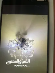  4 ثريات عدد 2