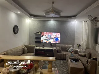  2 بيت للبيع في جبل النصر قريب ع كل الخدمات وع المدارس البيت تشطيب ديلوكس