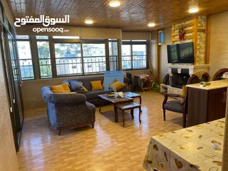  1 شقة مميزة للبيع في الكمالية - قرب دوار الكمالية طابق ثالث 150م مع روف 100م بسعر مغري