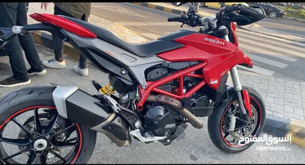  2 دوكاتي هايبر موتارد  Ducati Hypermotard