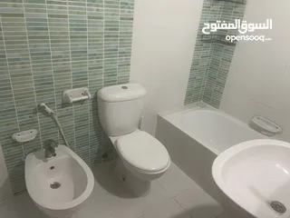  17 طبربور شقة طابق ثالث 149 م2 للبيع من المالك مباشرة 3 غرف نوم 3 حمامات مطبخ راكب تدفئة ديزل و مكيفات