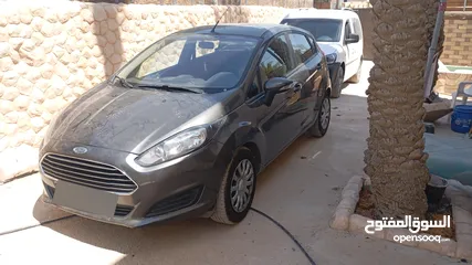  2 فورد فيستا