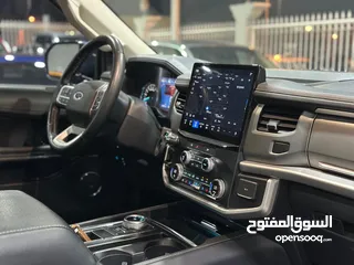  9 Ford Expedition XLT  V6