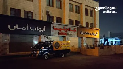  1 خطاط الحارثي تفصيل وتركيب كافة اللوحات الإعلانية سعر المتر 28دينار