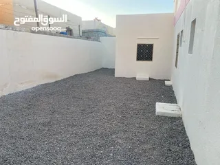 5 للبيع بيت مسلح في البريمي الخضراء النادي البيت جاهز للسكن ومسوايله صيانه