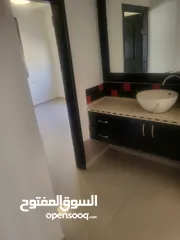  9 شقه طابق أول مشطبه للايجار في المصيون بجانب مدرسة عين منجد