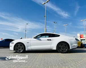  8 FORD MUSTANG GT 2022