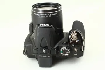  9 كامرة نيكون Nikon P520