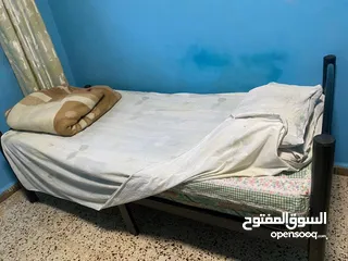  1 تخت حديد وخزانه بس 15