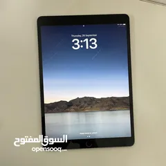  1 Apple iPad Pro 10.5 64GB