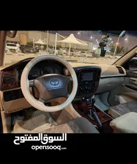  3 لاند كروزر تويوتا نظيف جدا للايجار اليوم في محافظة ظفار - بصلالة. car for rent Salalah