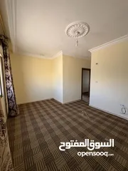  17 للبيع شقة مميزة في ماركا – طابق ثالث  مفروشة  طابو مستقل  لم تُسكن أبداً!