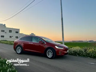  15 Tesla Model X 2018 100D