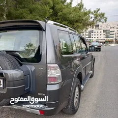  1 ميتسوبيشي باجيرو 2015 للإيجار