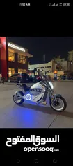  1 مطلوب دراجة 200 - 300 cc، فيها Abs  نظيفة نوعا ما.