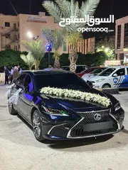  27 لكزس ES300 2019 ألترا فل كامل أعلى صنف لون كحلي غامق مميز للبيع