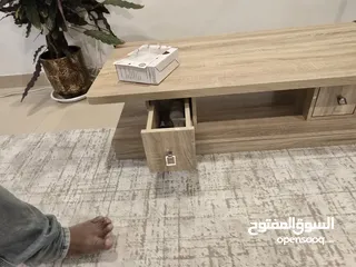  4 Small Wooden coffee table