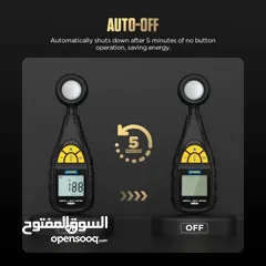  3 يتوفر لدينا جهاز مقياس الضوء الرقمي  يحتوي الجهاز على نظام قياس قابل للتعديل.