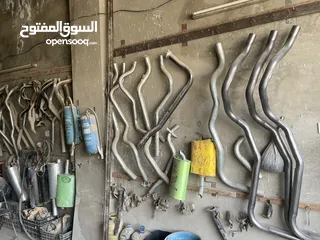  6 عدة محل اكزوزتات كامله للبيع مع قطع و اكزوزتات جاهزه جديده وأدوات متنوعه ، للبيع الكامل او المفرق