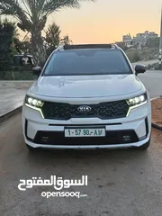  1 كيا سرينتو